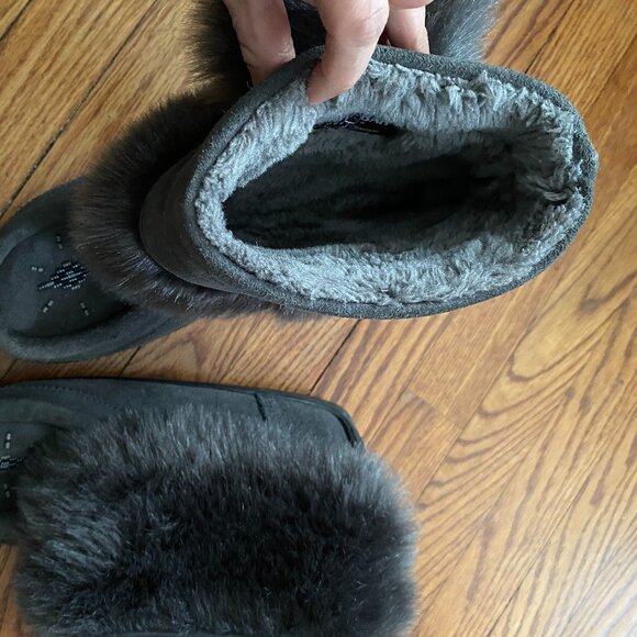 Manitobah Charcoal Short Boots Women's Size 9/Men's Size 7 - Picture 6 of 7